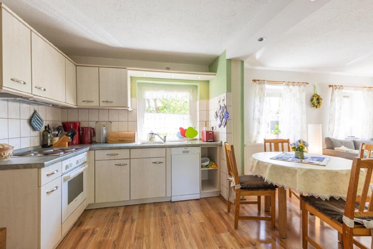 Bauernhof Ladusch Apartment Mucka Ngoại thất bức ảnh
